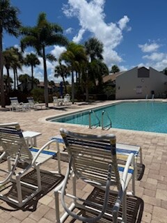 Building Photo - 1600 NE Dixie Hwy