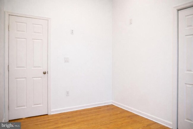 Building Photo - 1605 New Jersey Ave NW