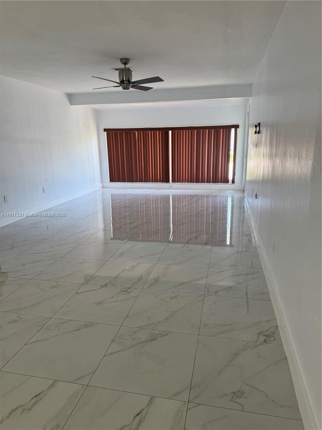 Building Photo - 9635 Haitian Dr