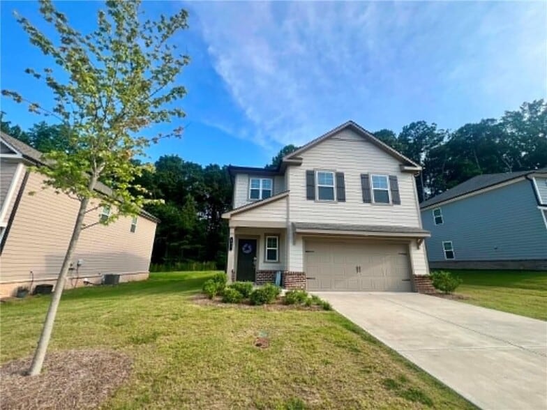 Building Photo - 683 Evergreen Rd