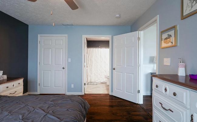 Building Photo - 3 Bed Home