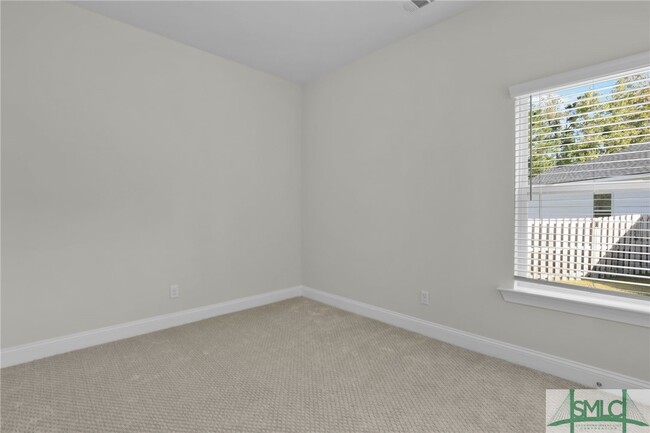 Building Photo - 145 Nettleton Ln