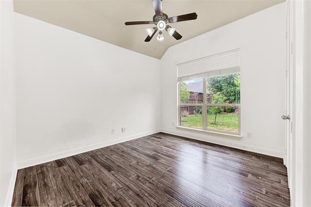Building Photo - 1104 Killian Dr