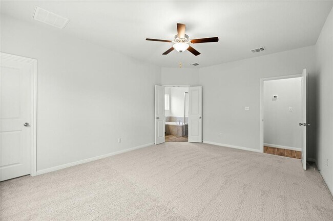 Building Photo - 329 Bright Star Ln