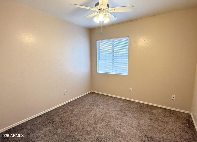 Building Photo - 11829 W Shaw Butte Dr