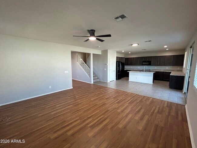 Building Photo - 17922 W Tina Ln