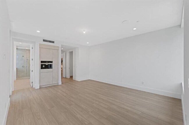 Building Photo - 204 Osceola Park Ln