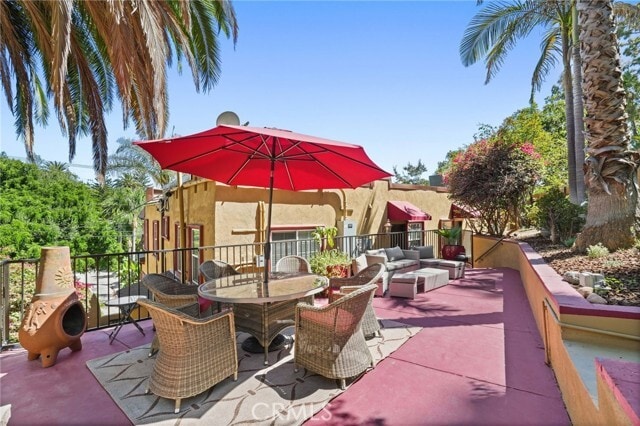 Building Photo - 2253 N Gower St