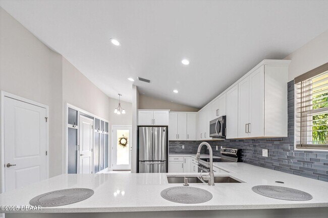 Building Photo - 53 Wilmette Ave