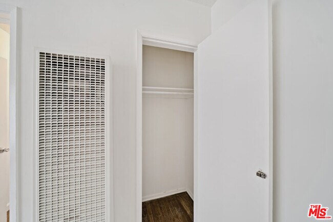 Building Photo - 2314 S Corning St