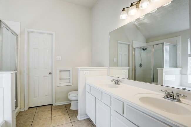 Building Photo - 7605 Waterlilly Ln