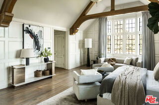 Building Photo - 10950 Bellagio Rd