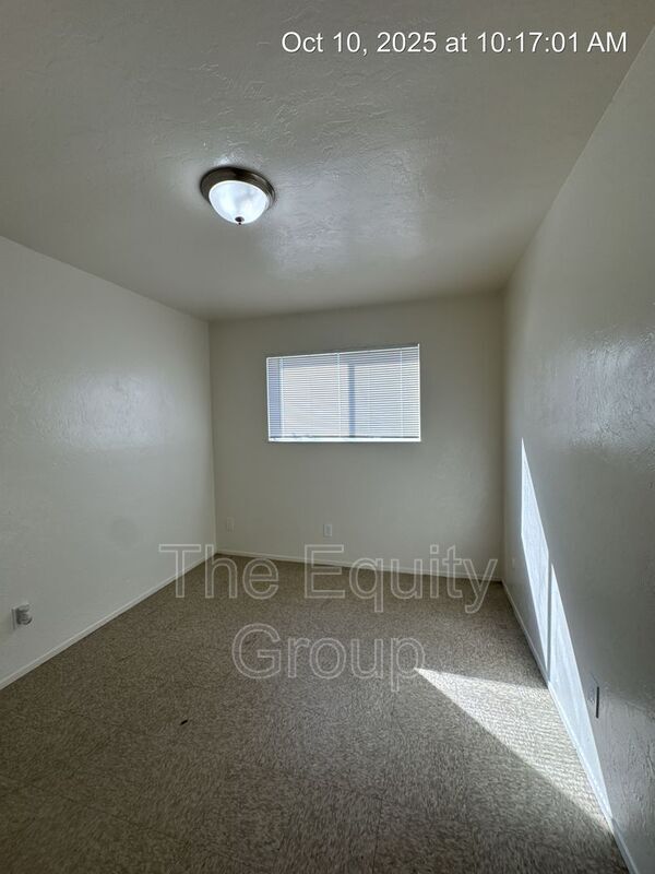 Building Photo - 5322 Avenue 280