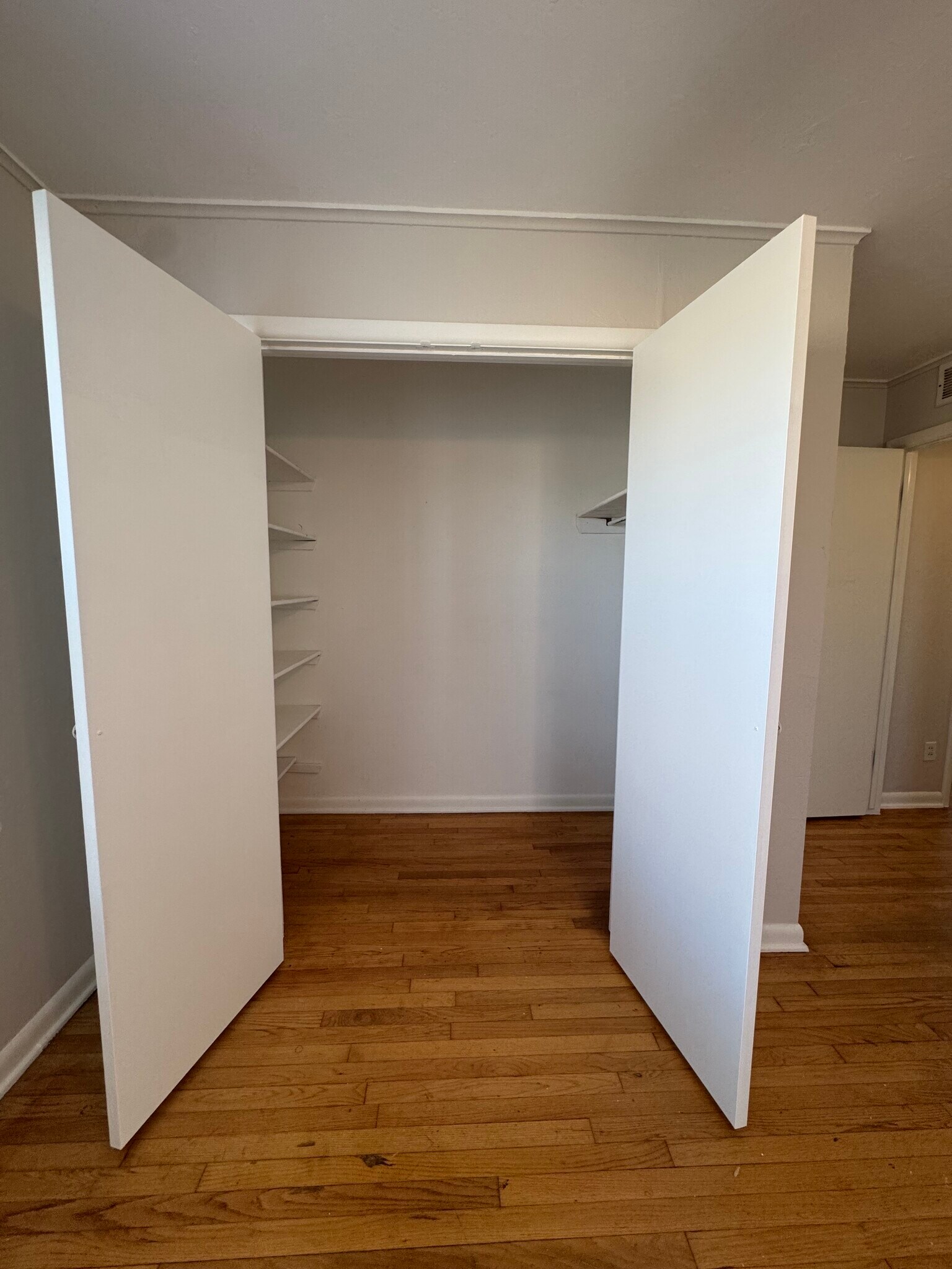 Building Photo - 6007 NW 32nd St