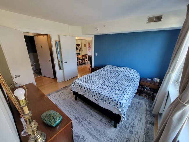 Building Photo - 1000 New Jersey Ave SE