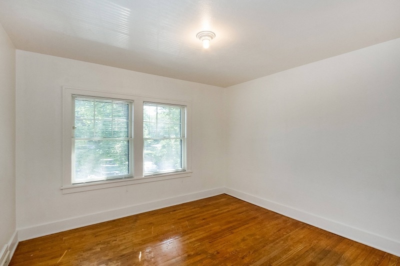 Building Photo - 216 Melrose Ct