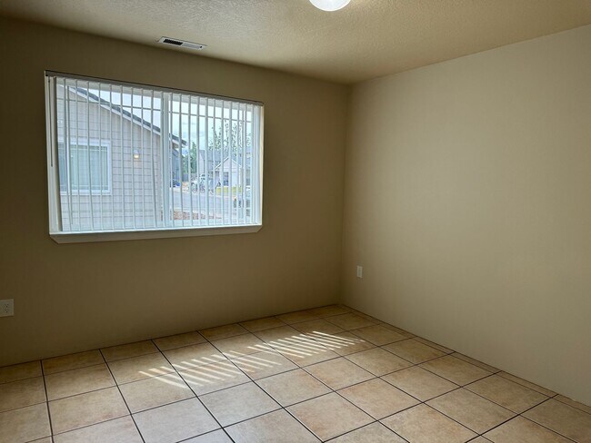 Building Photo - 4195 Glacier View Dr