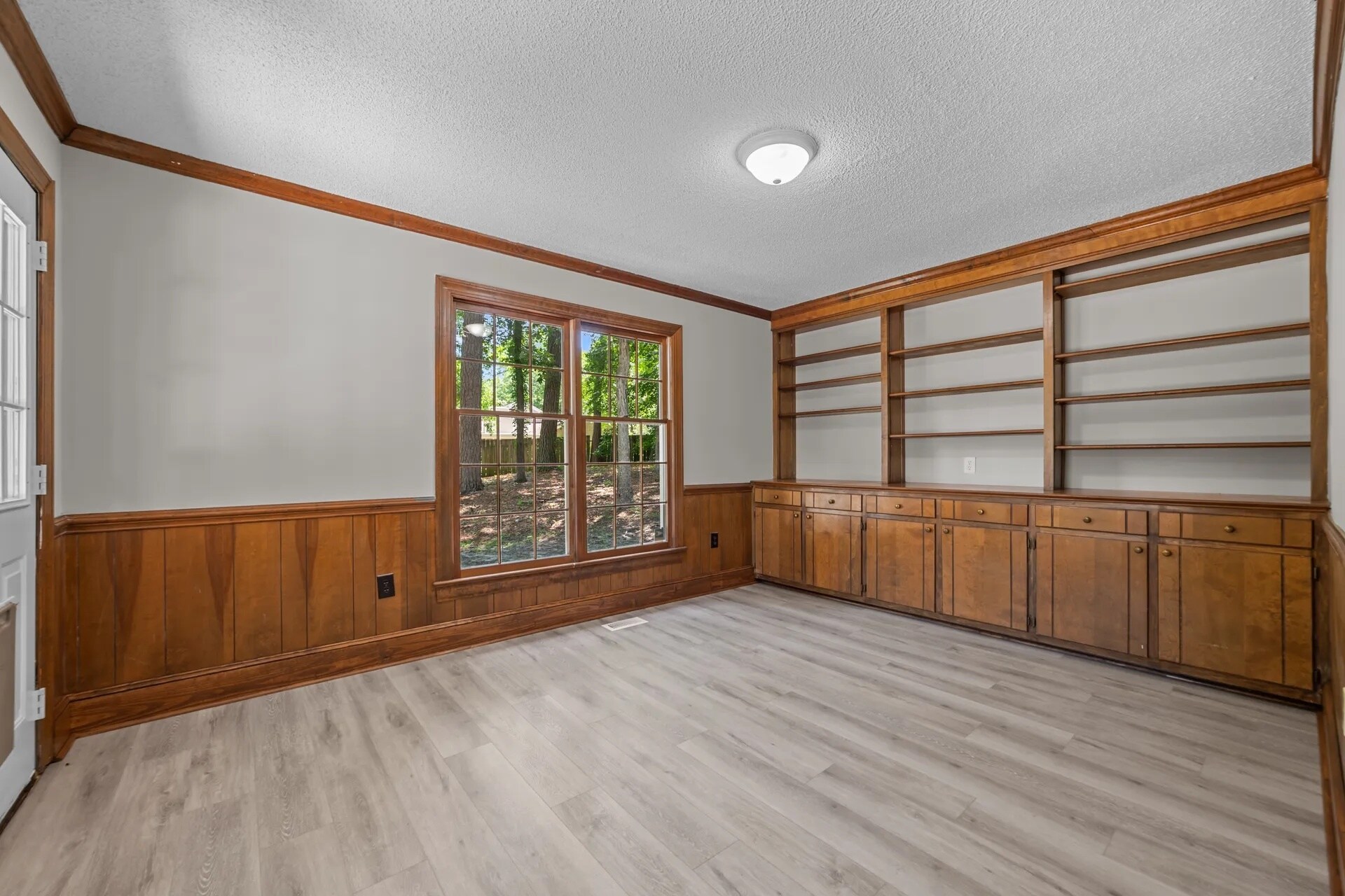 Building Photo - 112 Gawain Rd