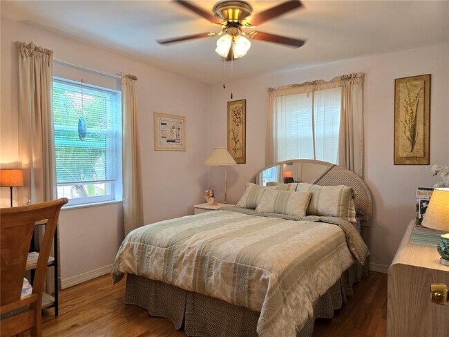 Building Photo - 1120 Rue Des Chateaux