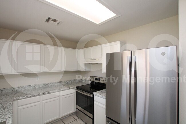Building Photo - 8141 E Onza Ave