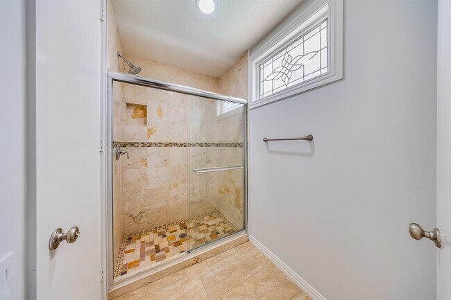 Building Photo - 2819 Bering Dr