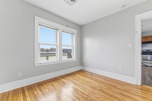 Building Photo - 112 Harrison St