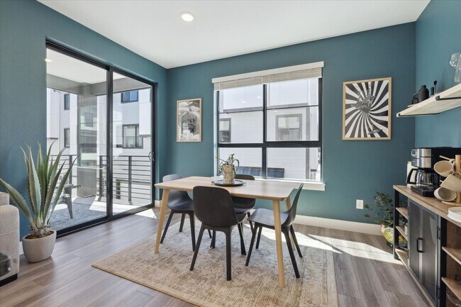 Building Photo - Modern 3BD, 2.5BA Virginia Village Townhome with 2-Car Garage