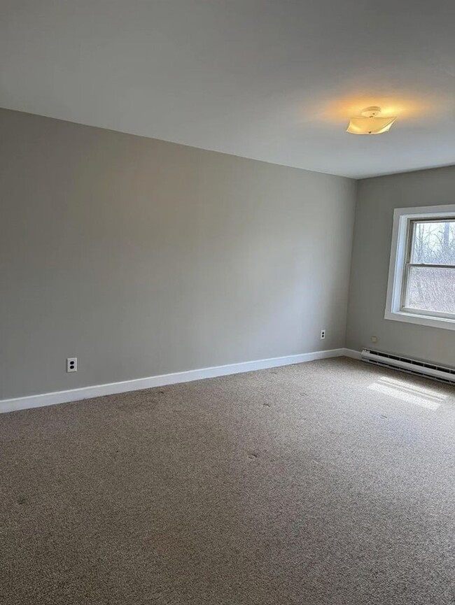Building Photo - The Townhomes at China Lake LLC