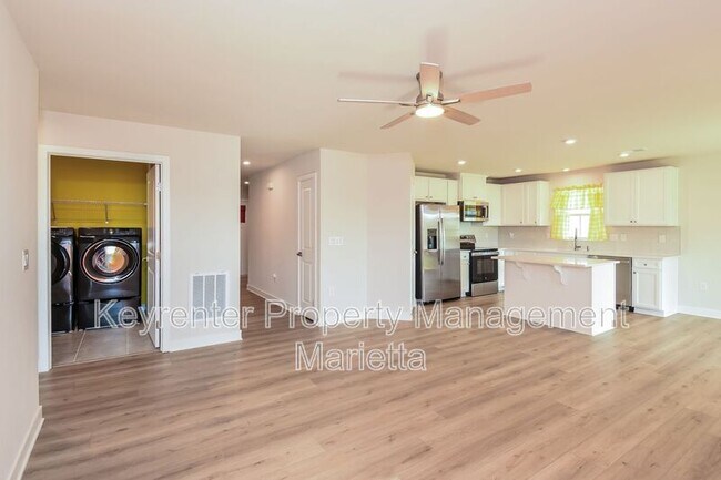 Building Photo - 185 Oakleigh Dr