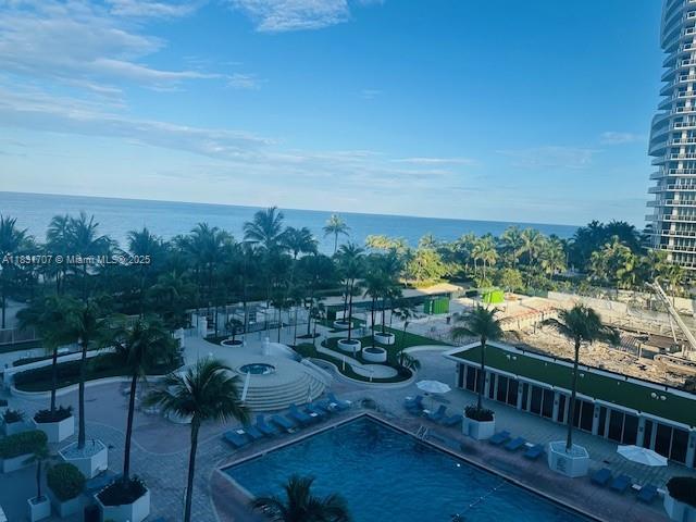 Building Photo - 10275 Collins Ave