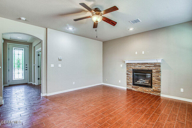 Building Photo - 7349 Autumn Sage Dr