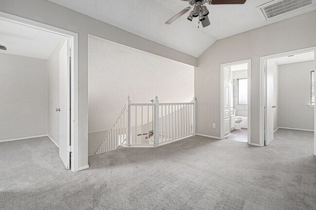 Building Photo - Beuatiful Home in Dallas County