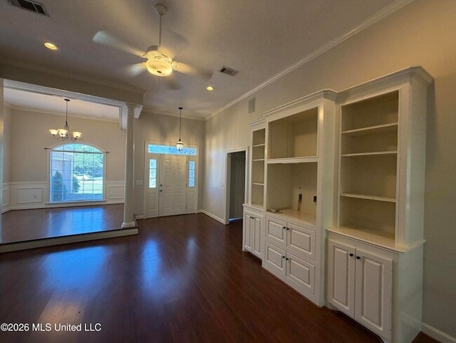 Building Photo - 436 Madison Oaks Dr