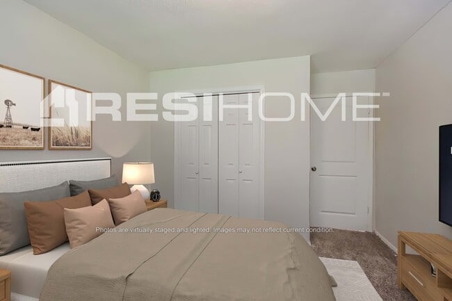 Building Photo - 7127 Kings Dr