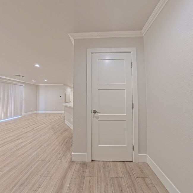 Building Photo - Highly Remodeled | Customer Closets | Gated Community