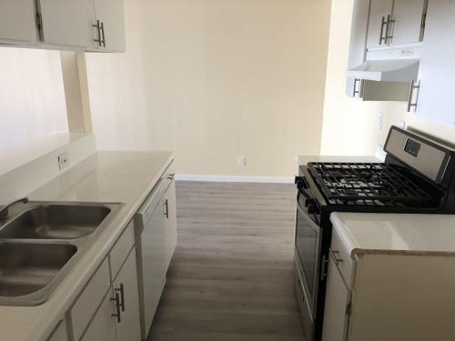 Building Photo - 13925 Sherman Way