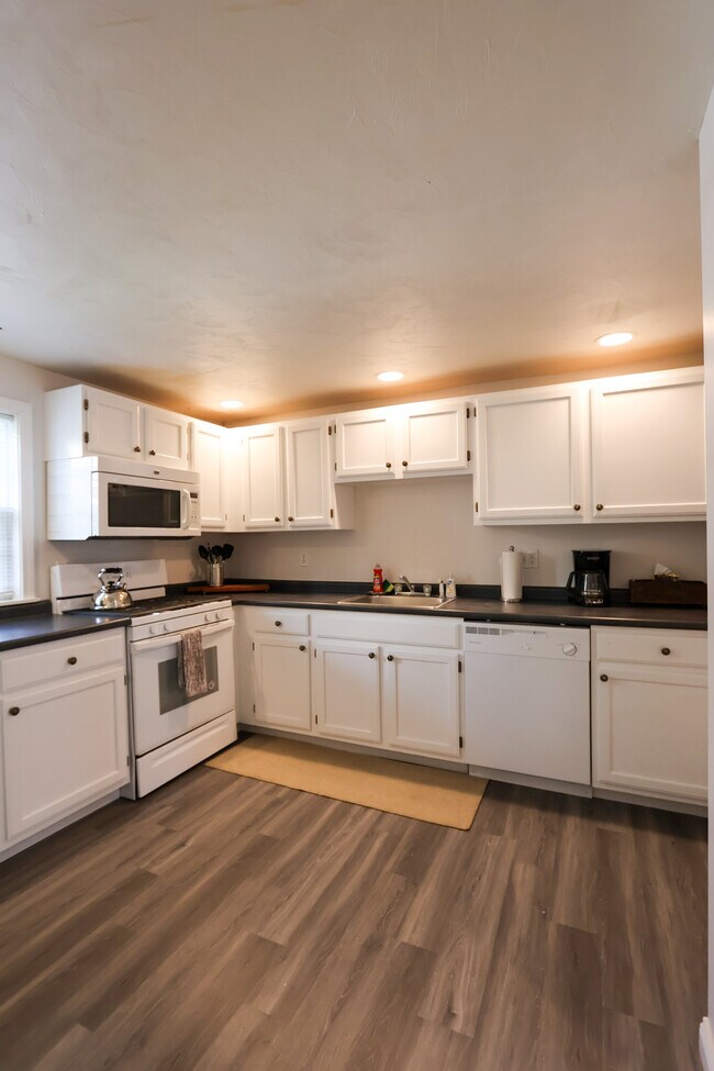 Building Photo - 25 Jay St