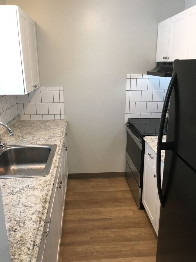 Building Photo - Vero Beach 2 Bedroom 1 Bath