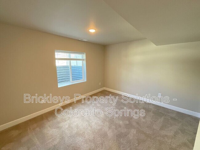 Building Photo - 6706 Golden Briar Ln