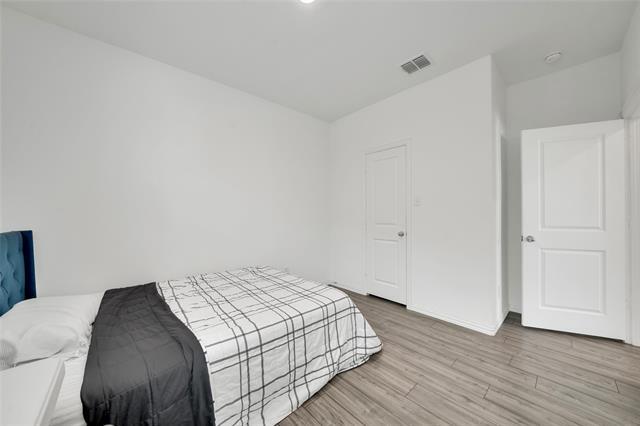 Building Photo - 5630 Elwood Dr