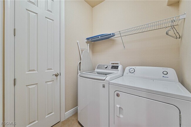 Building Photo - 12731 Aviano Dr