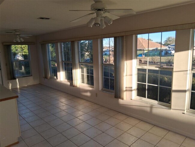 Building Photo - 5001 NW 31 St