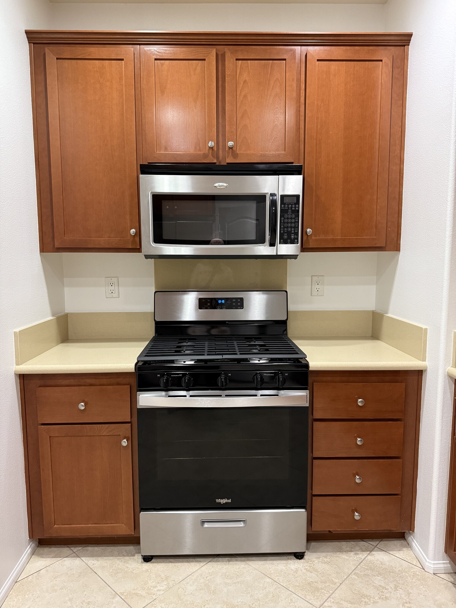 kitchen - 28063 Catherine Dr