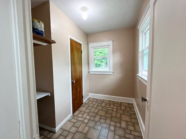 Building Photo - 40 Kneeland Ave