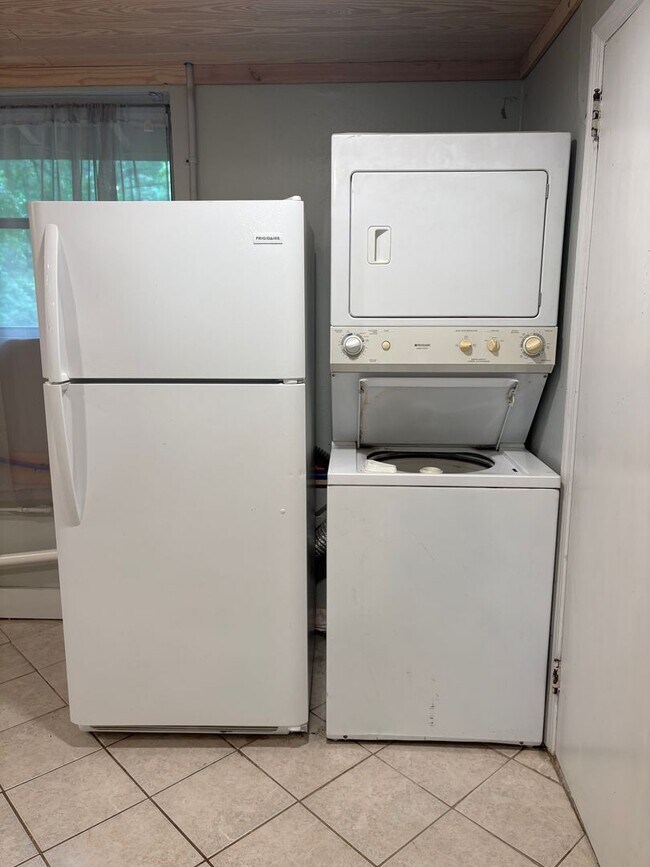 Building Photo - Renovated 2BR Ranch Near UGA in Bogart/Cleveland Road Area
