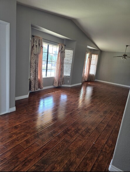 Building Photo - 25200 Jamawag Dr