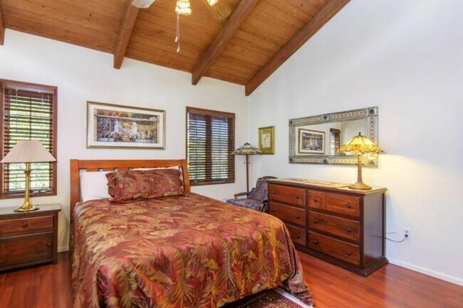 Building Photo - 2 bedroom in La Jolla CA 92037