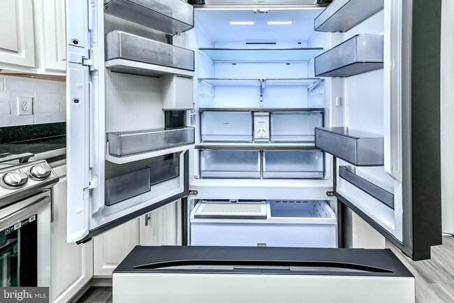 Building Photo - 15158 Kentshire Dr