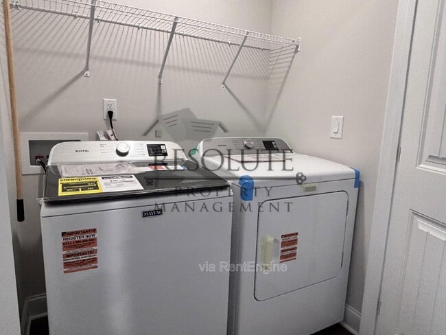 Building Photo - 5122 River Towns Dr