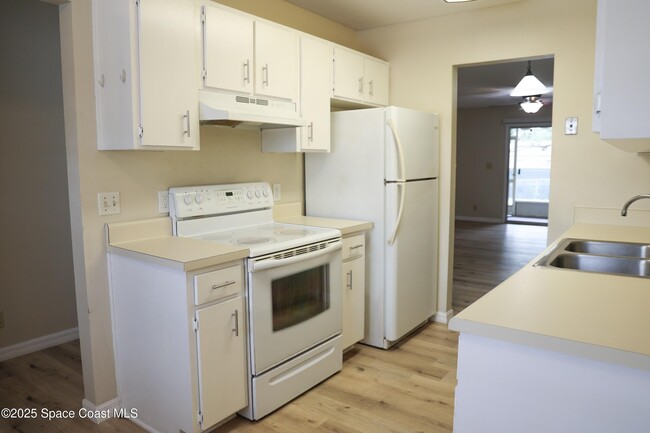 Building Photo - 1341 Cheney Hwy